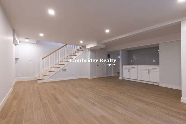 12 Belmont St, Newton Corner