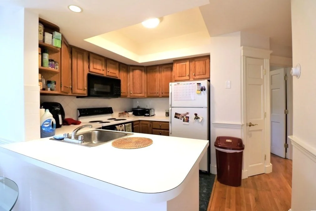 30 Upland Rd, Neighborhood Nine