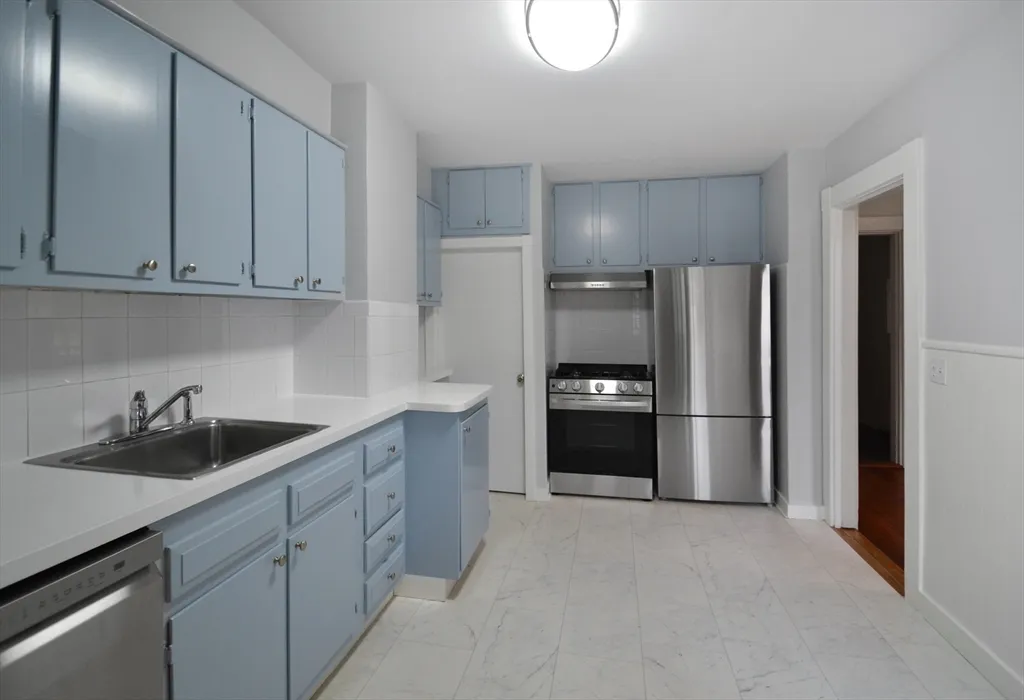 110 Webster St, West Newton