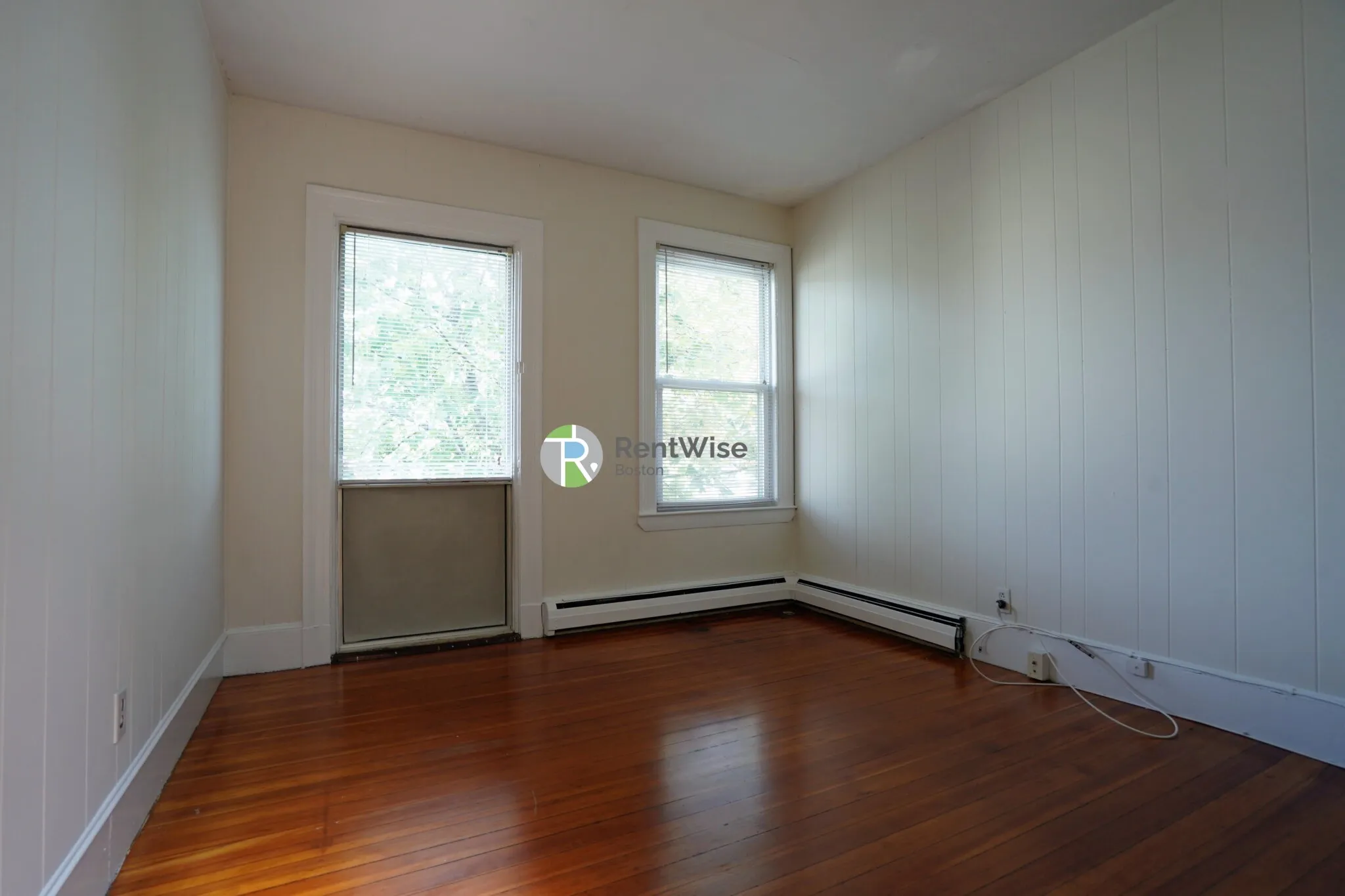 1 Ashford Ct, Allston