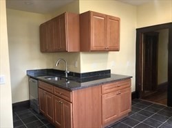 282 Walnut Ave, Roxbury