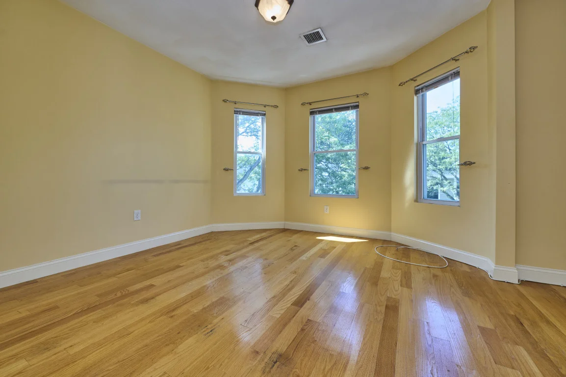 147 Trenton St, East Boston