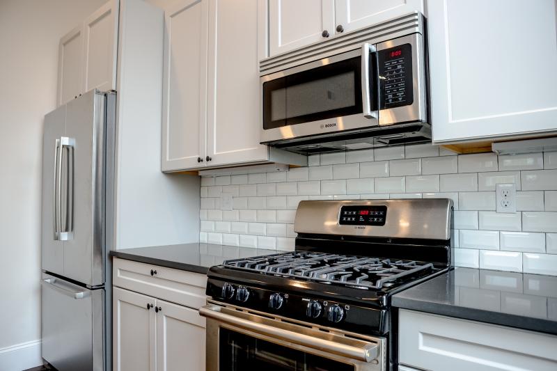 11 Newcomb St, Roxbury