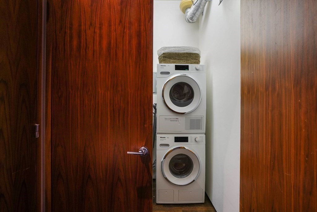 132 Commonwealth Ave, Back Bay