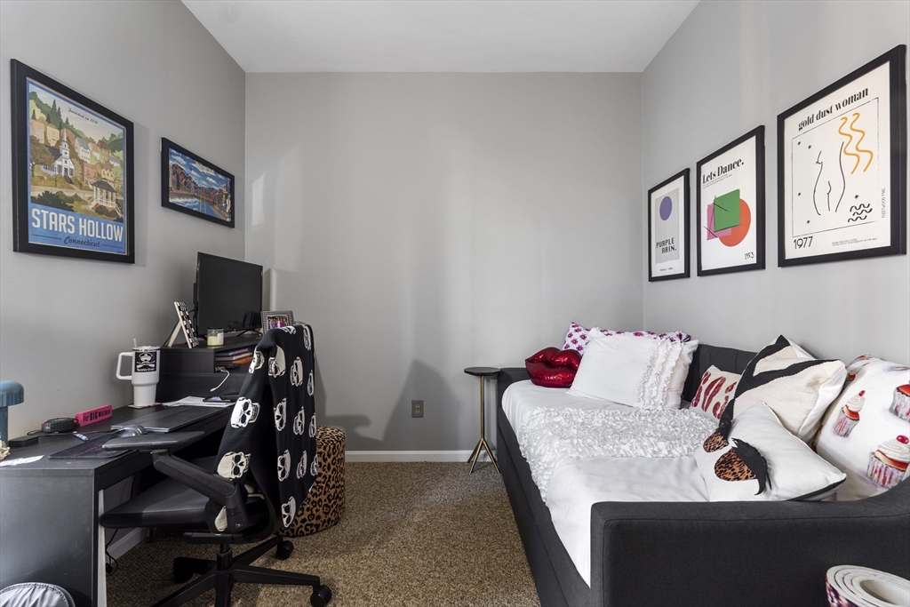 350 W Fourth, South Boston