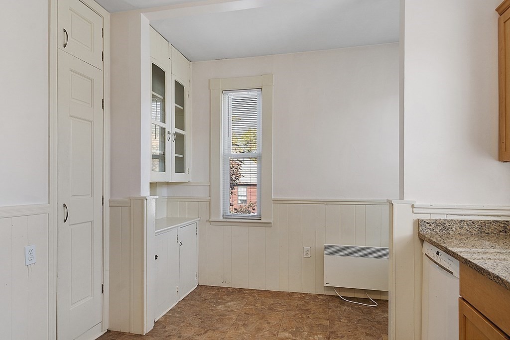 733 Hale St, Beverly Farms