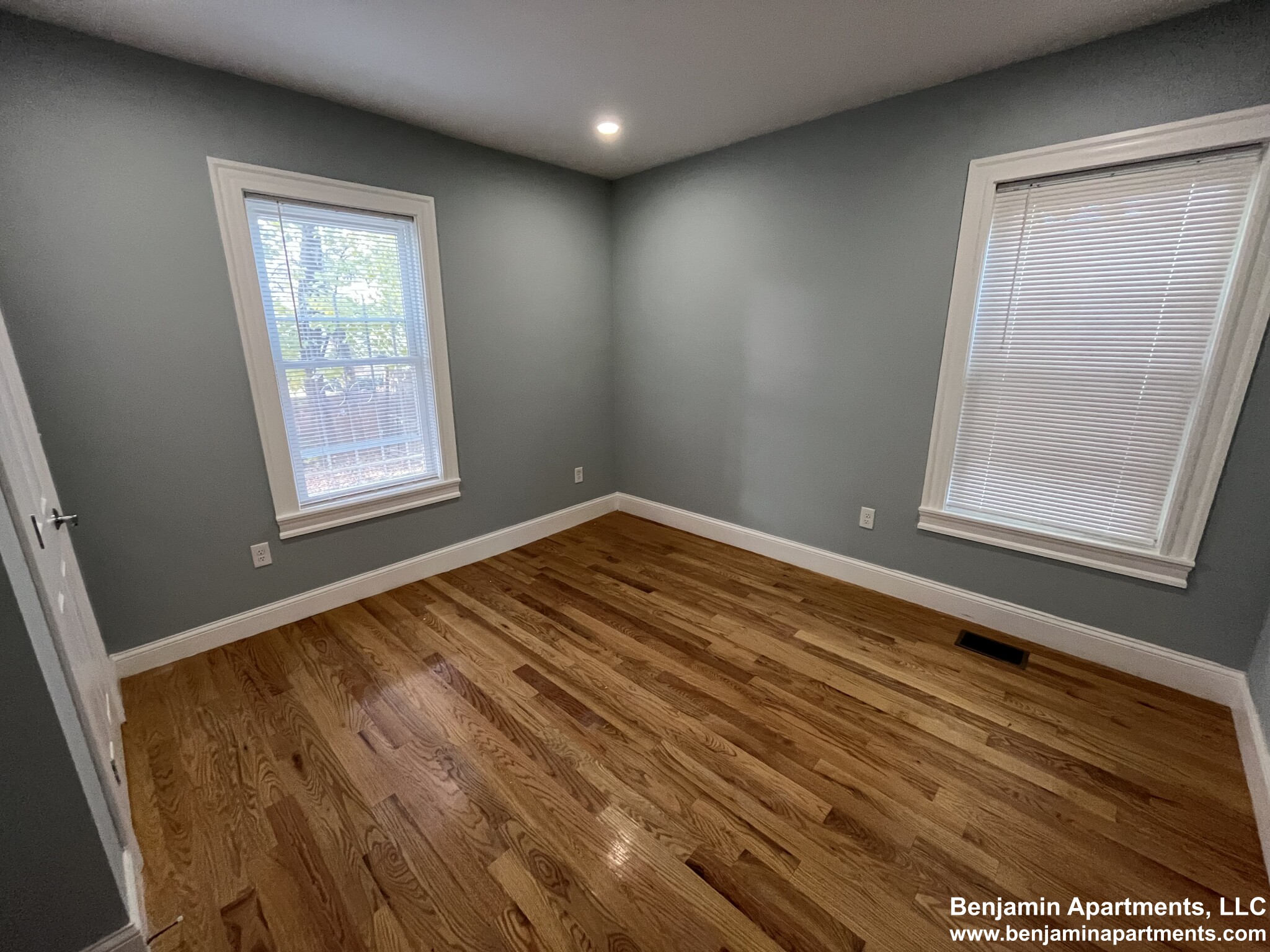 374 Oxford St, Baldwin