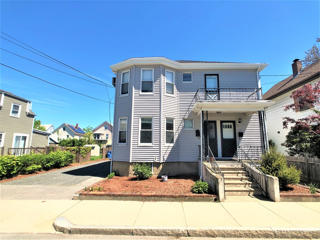 13 Benefit St, Waltham