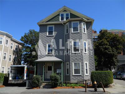 25 Everett St, Allston