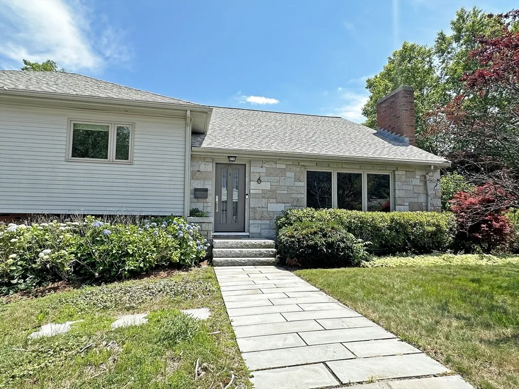 6 Brownson Ter, Jamaica Plain