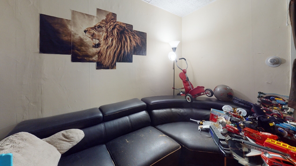 46 Plymouth St, Everett