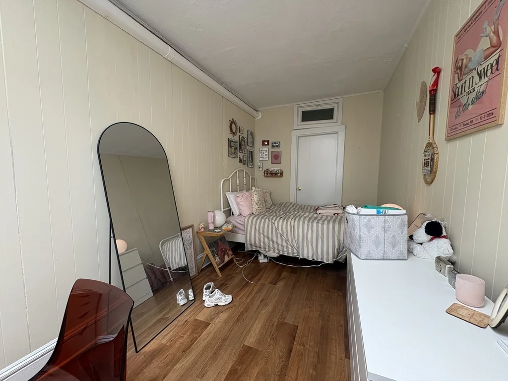 914 Beacon St, Fenway