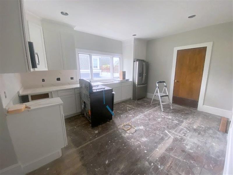 2 Drummond Pl, North Cambridge