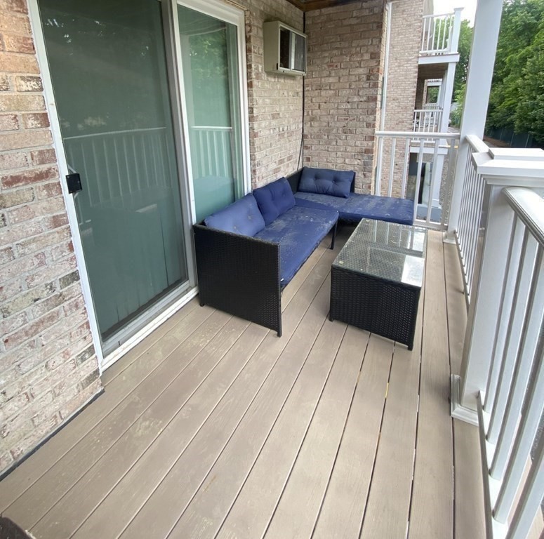 200 Manning St, Hudson