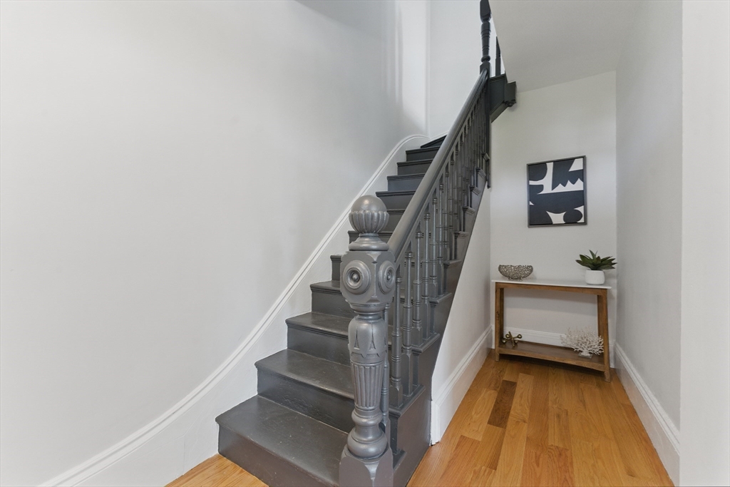 80 Shirley St, Winthrop