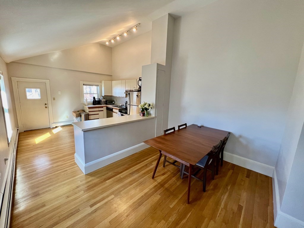 66 Telegraph St, South Boston