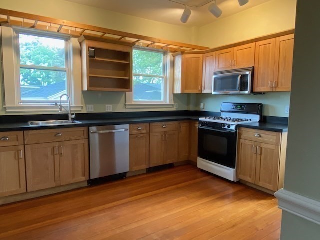 70 Perry St, Brookline