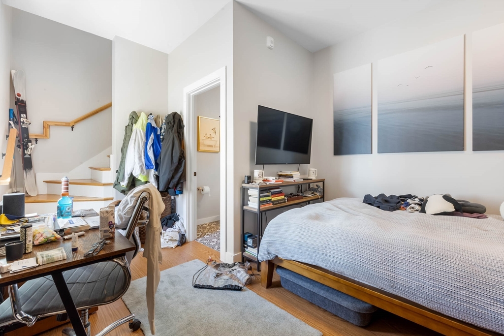 20 Grimes St, South Boston