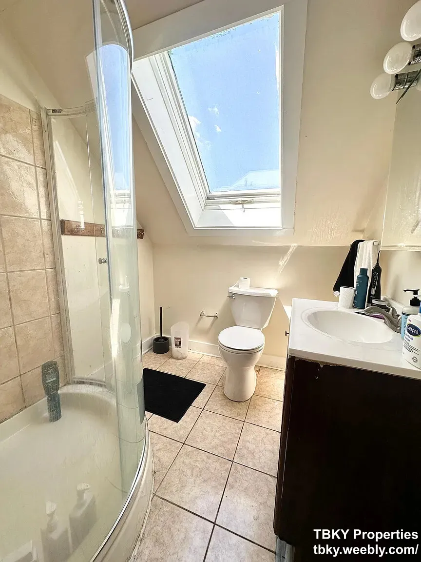 22 Highgate St, Allston