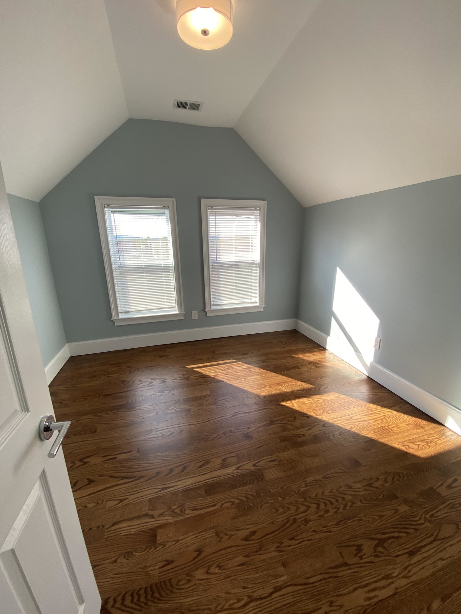 5 Hamilton Rd, West Somerville