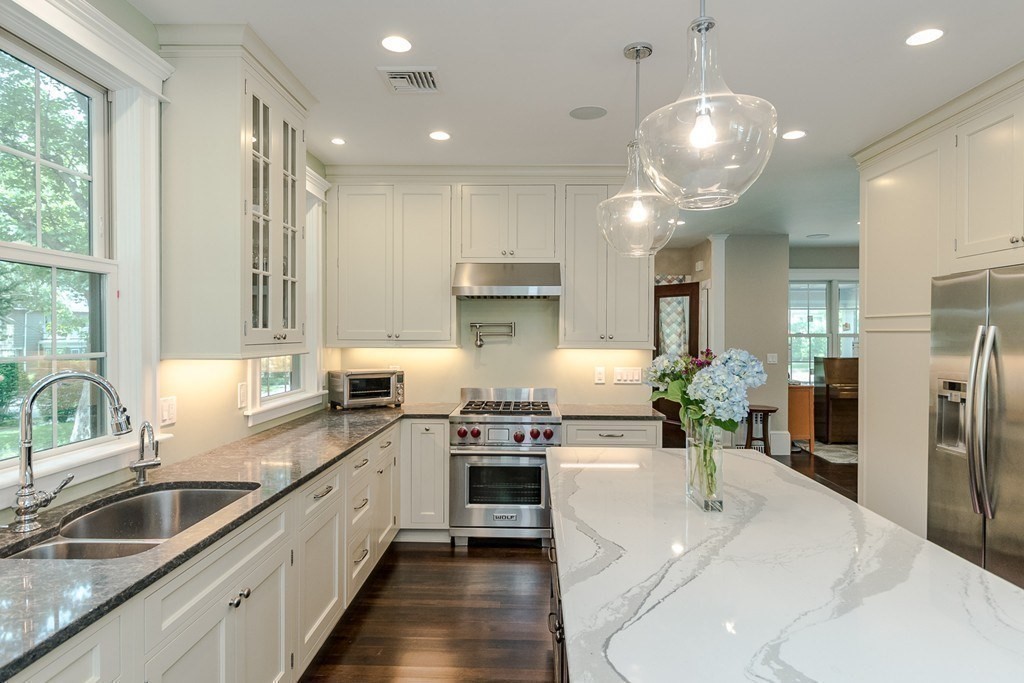 28 Eliot St, Chestnut Hill