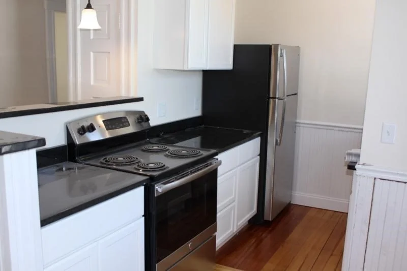 39-41 Cedar St, Salem