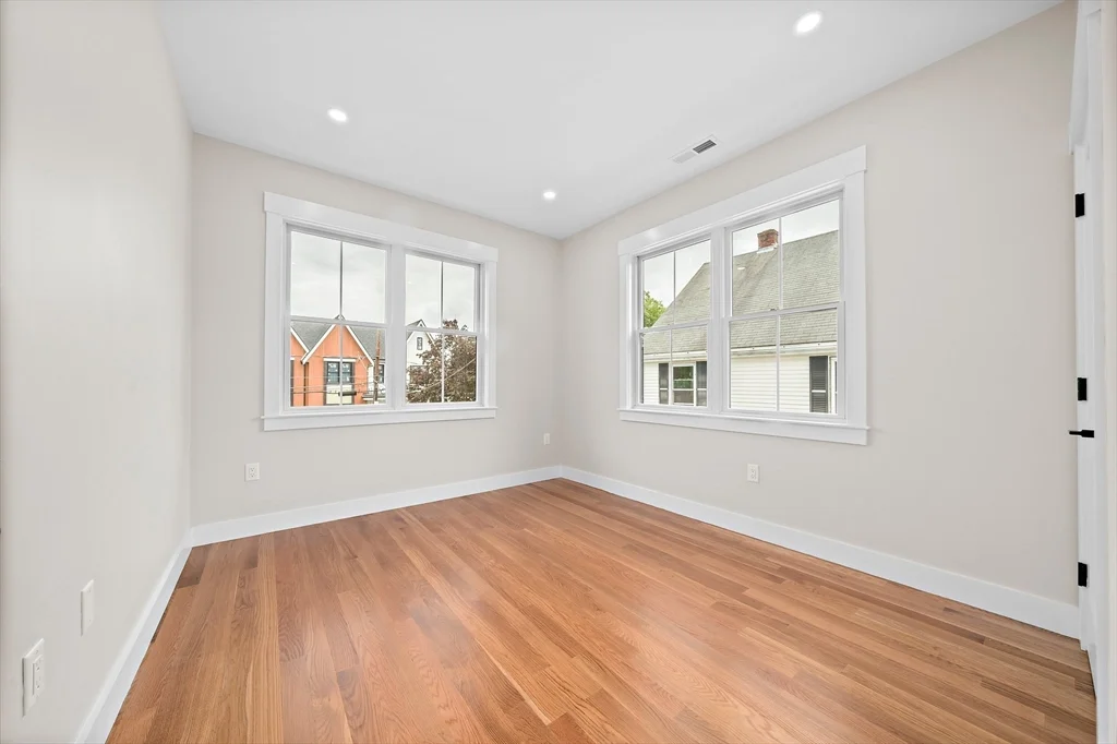 11 Jasset St, Nonantum