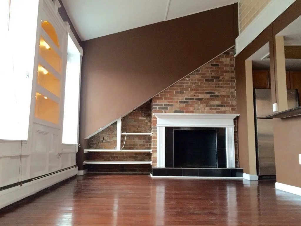 670 Massachussetts, South End