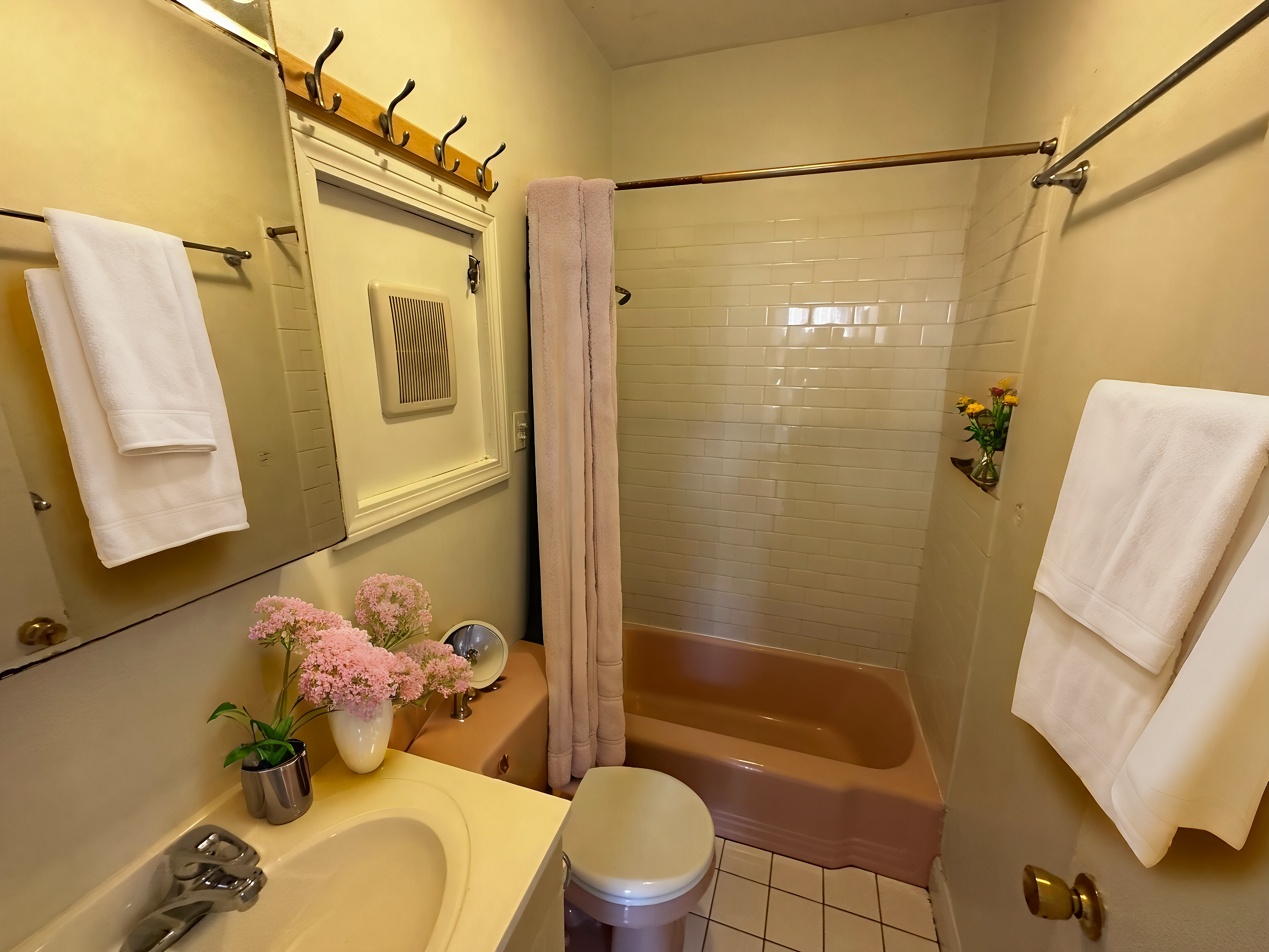 17 Irving St, Beacon Hill