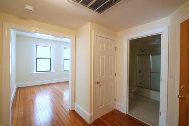 881 Massachusetts Ave, Central Square