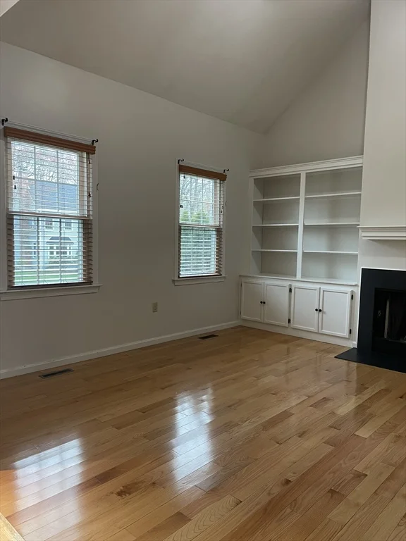 24 Arbor Dr, Shrewsbury
