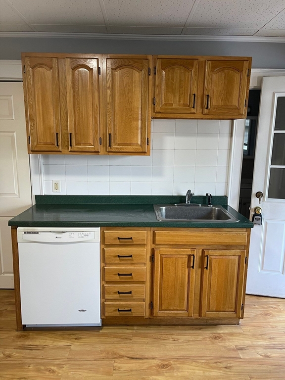 292 Providence Rd, Grafton