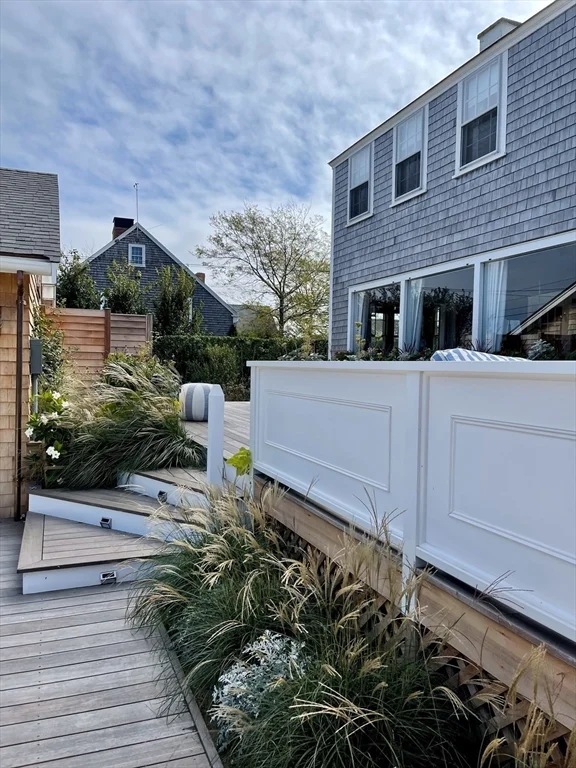 66 Hulbert Avenue North House, Nantucket