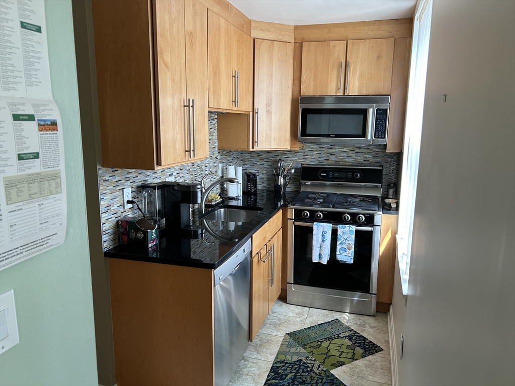 27 Bowdoin, Beacon Hill