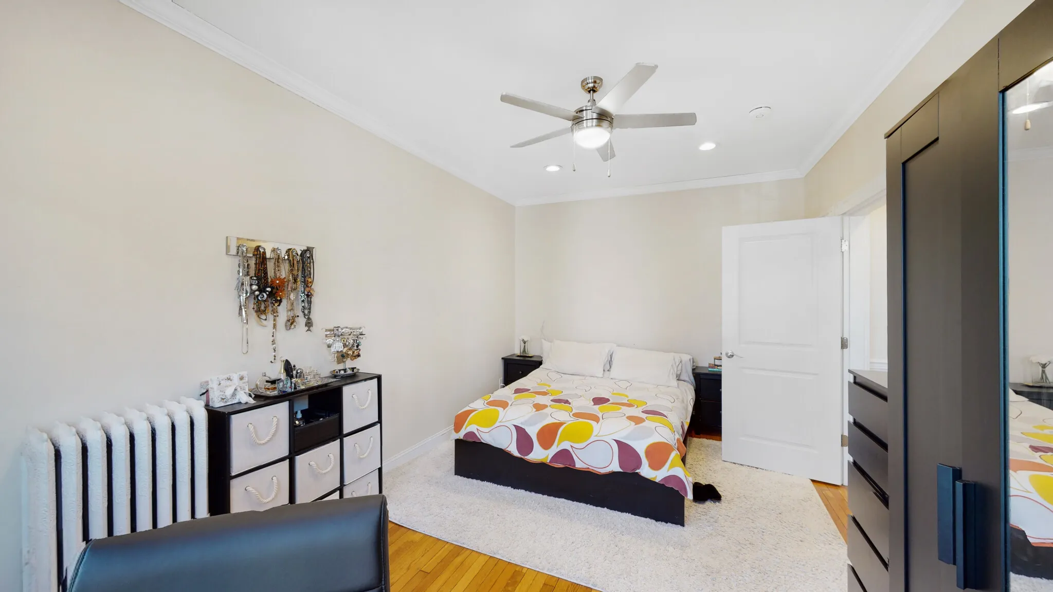 15 Glenville Ave, Allston