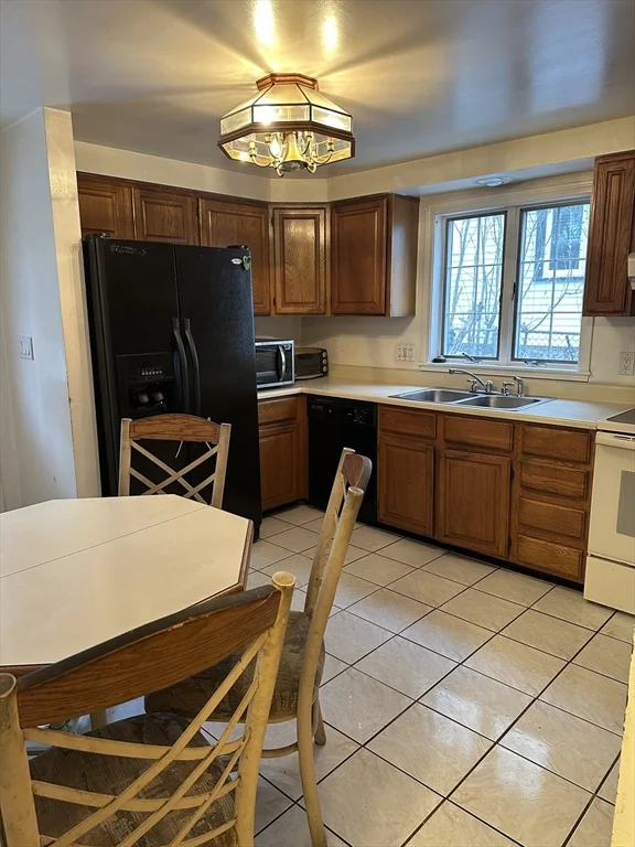 124 Beech St, Roslindale