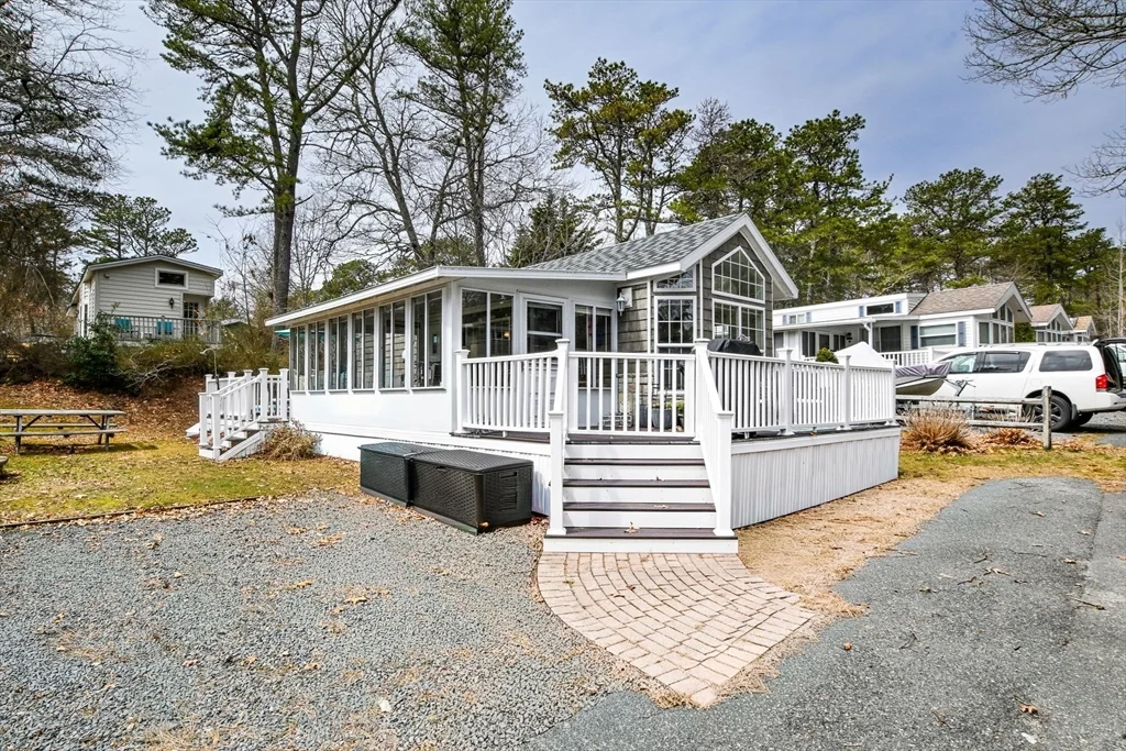 185 Cotuit Rd, Sandwich