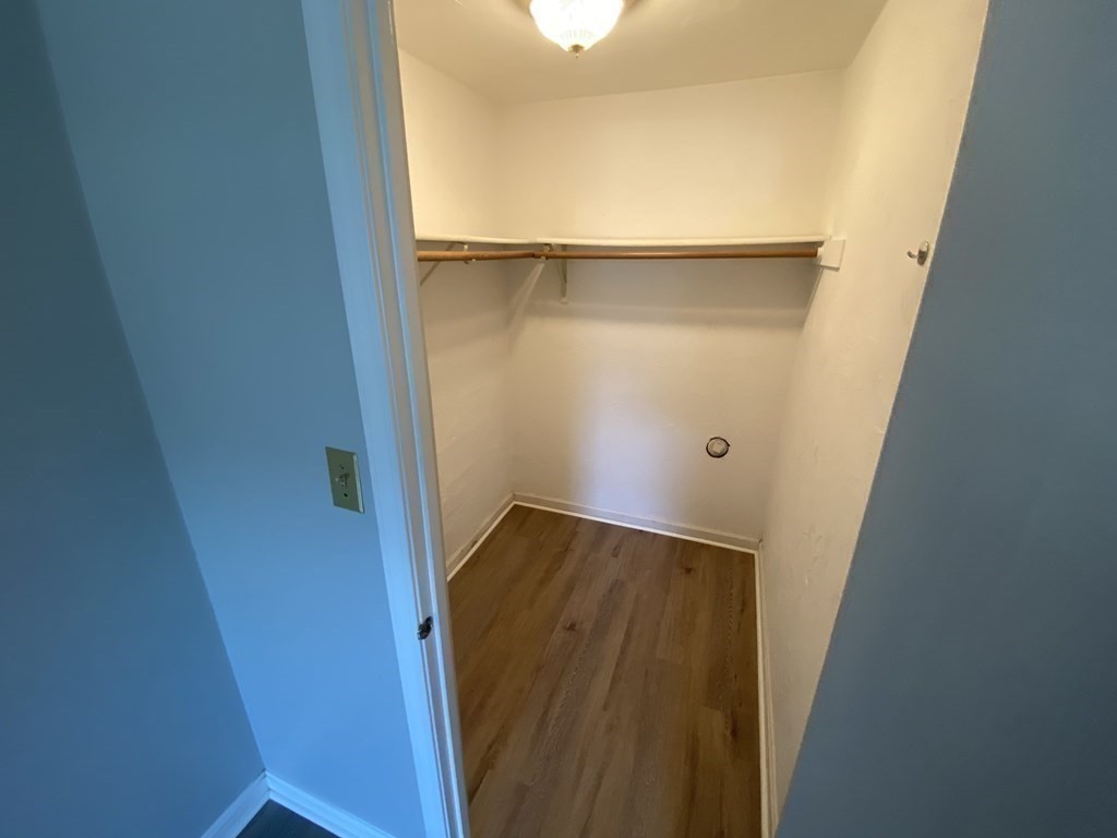 362 Neponset St, Canton