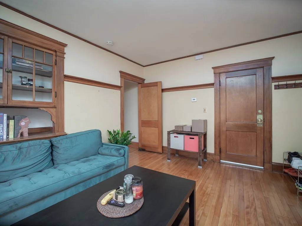 60 Powder House Blvd, Tufts