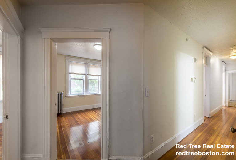 524 Cambridge St, Allston