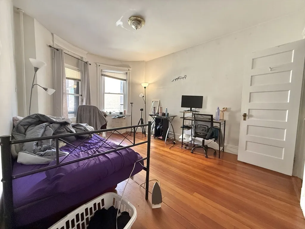 1908 Beacon St, Brookline