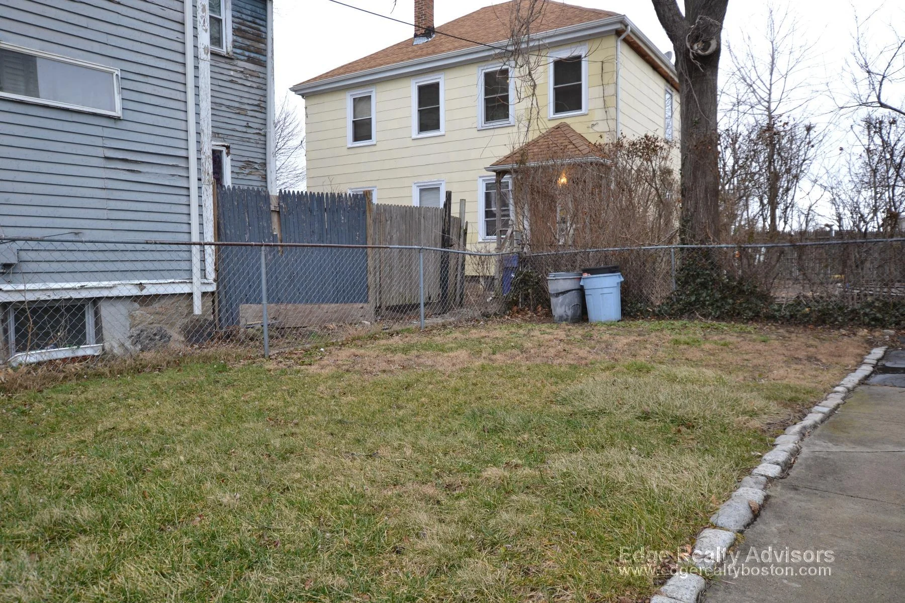 22-24 Everett Sq, Allston