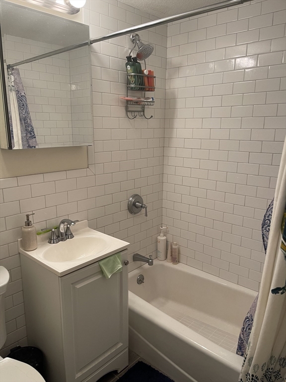 109-111 Tremont St, Brighton