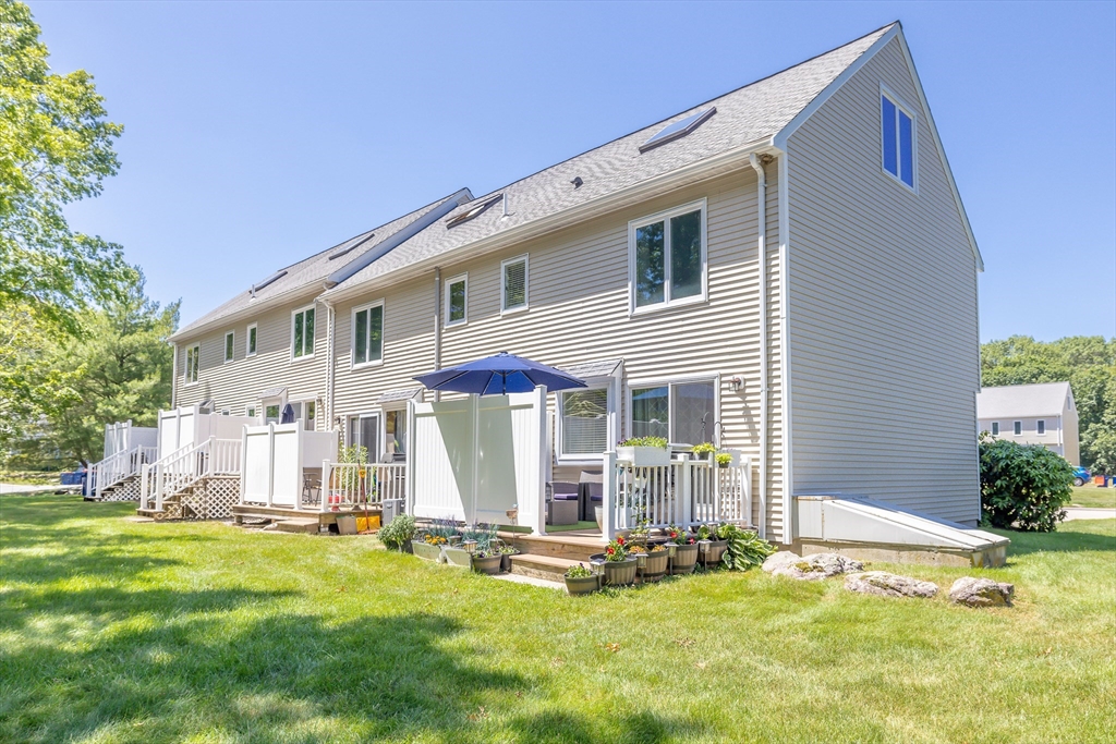 835 Mount Hope St, North Attleboro