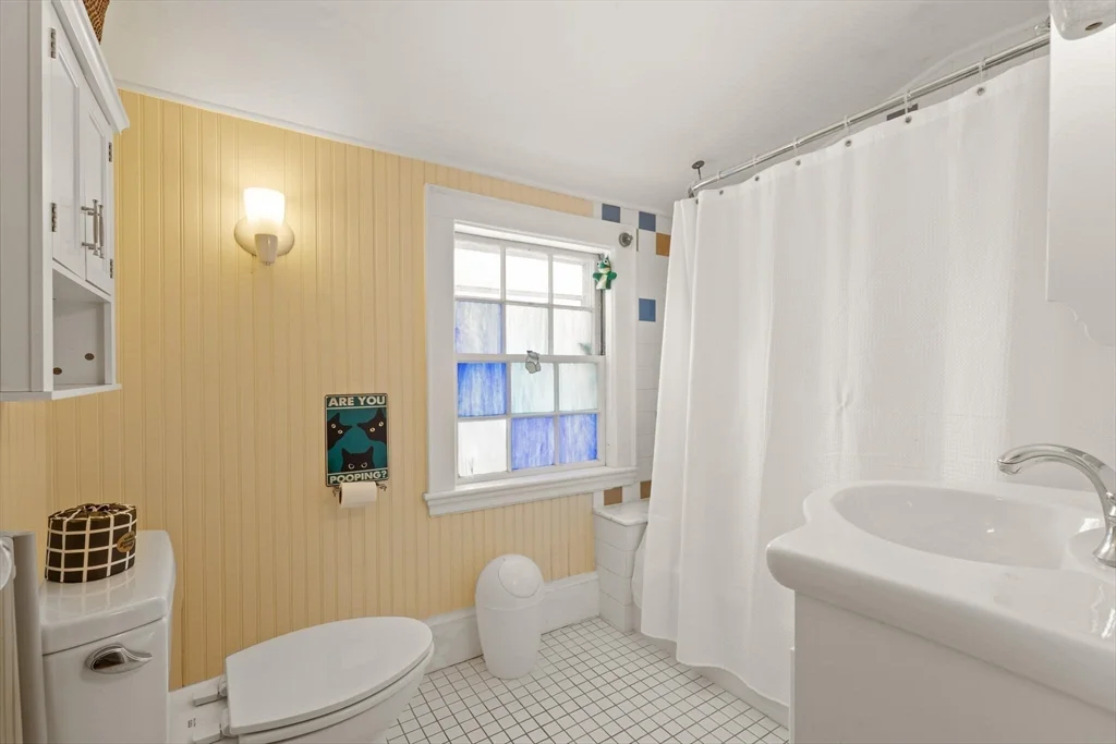 36 Joyce Rd, Medford