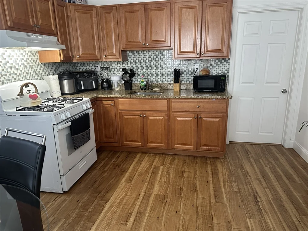 136 Walnut Ave, Revere