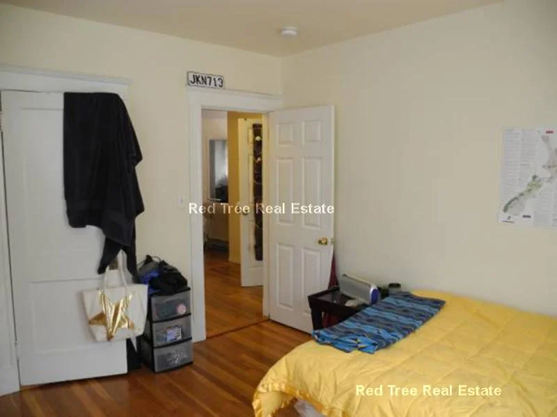 42 Kirkwood Rd, Brighton