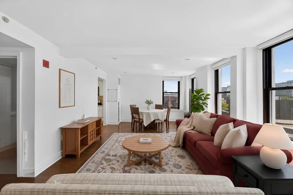 4 Charlesgate E, Back Bay