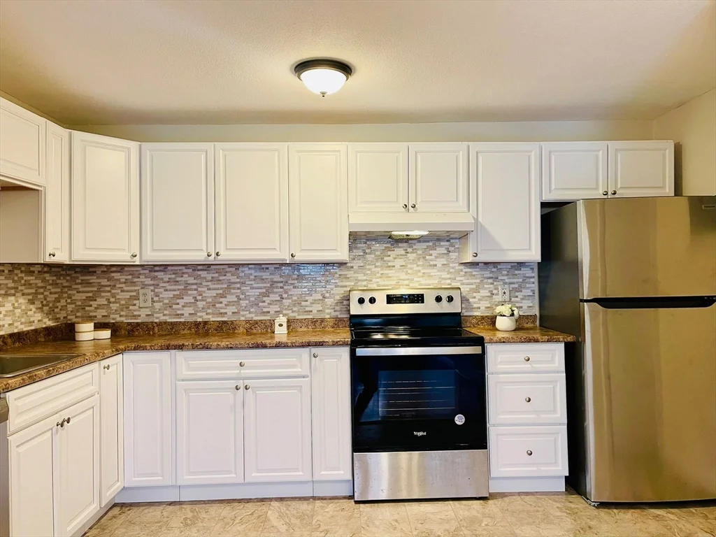 16-A Mayberry Dr, Westborough