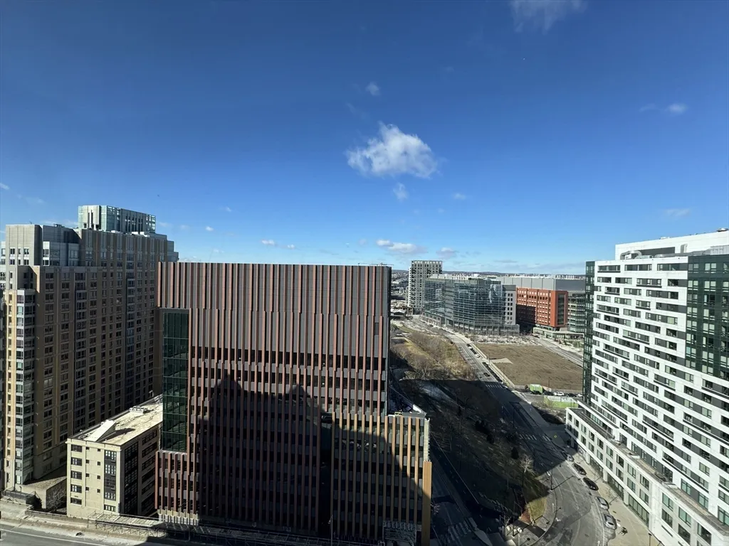 10 Museum Way, East Cambridge